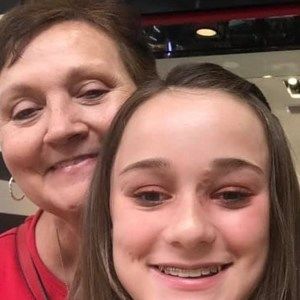 Meet your Posher, Debbie